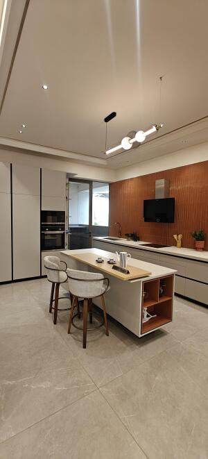 4 BHK Flat in Thaltej Shilaj Road, Ahmedabad
