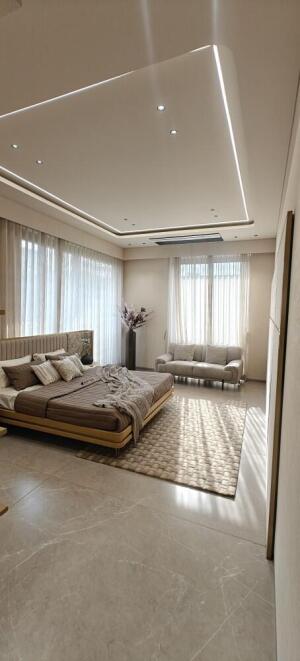4 BHK Flat in Thaltej Shilaj Road, Ahmedabad