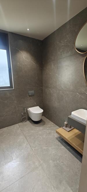 4 BHK Flat in Thaltej Shilaj Road, Ahmedabad