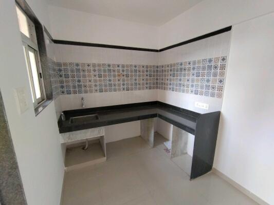 2 BHK Flat in Kasar Vadavali, Thane