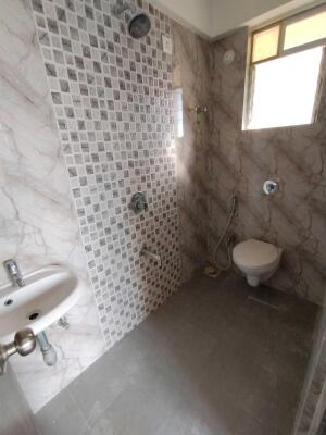 2 BHK Flat in Kasar Vadavali, Thane