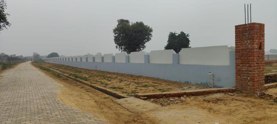 Residential land / Plot in Pari Chowk, Greater Noida