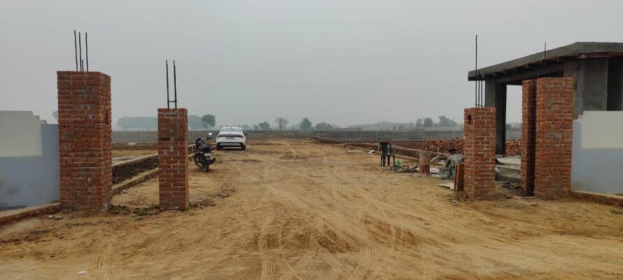 Residential land / Plot in Pari Chowk, Greater Noida
