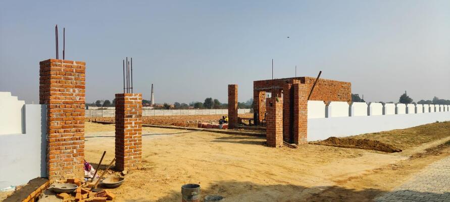 Residential land / Plot in Pari Chowk, Greater Noida
