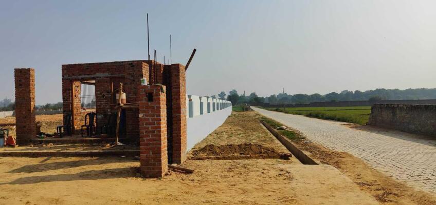 Residential land / Plot in Pari Chowk, Greater Noida