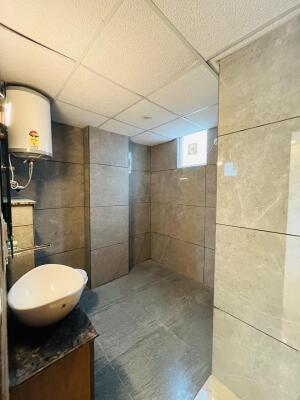 2 BHK Flat in Rajpur Road, Dehradun