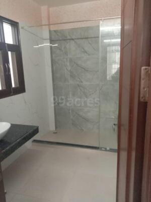 18 Bedroom House in Sector 23, Noida