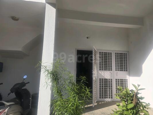3 Bedroom House in Site C, Greater Noida