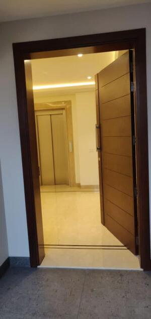 4 BHK Independent Builder Floor in Shanti Niketan, Delhi
