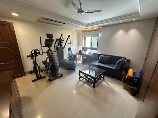 4 BHK Independent Builder Floor in Nizamuddin East, Delhi