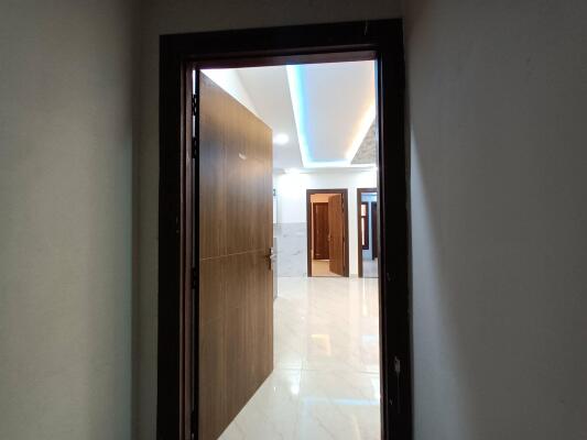 3 BHK Independent Builder Floor in Lal Kuan, Ghaziabad