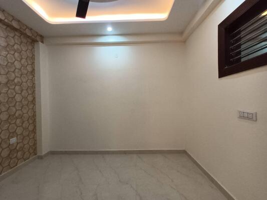 3 BHK Independent Builder Floor in Lal Kuan, Ghaziabad