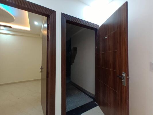 3 BHK Independent Builder Floor in Lal Kuan, Ghaziabad