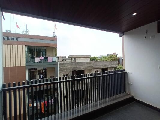 3 BHK Independent Builder Floor in Shakti Khand 2, Ghaziabad