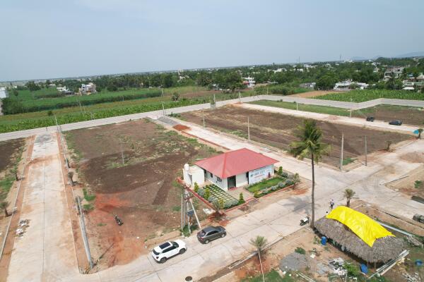 Residential land / Plot in Peda Palakaluru, Guntur