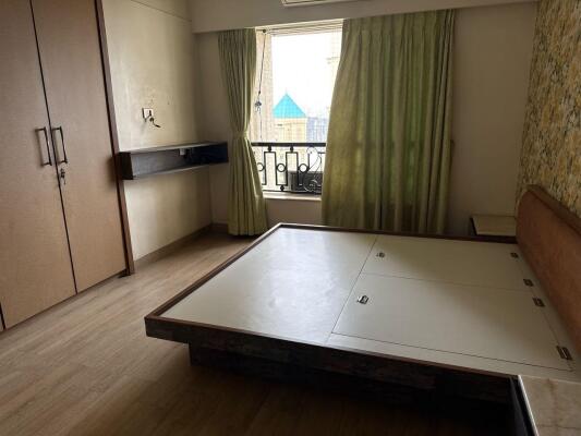 3 BHK Flat in Hiranandani Meadows, Manpada