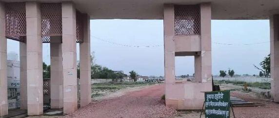Residential land / Plot in Maghera, Vrindavan