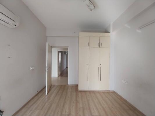 4 BHK Flat in Sector 81, Gurgaon