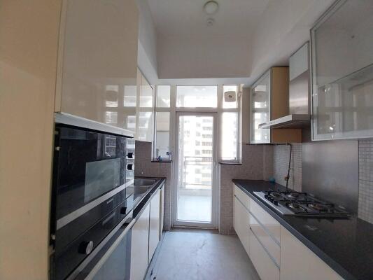 4 BHK Flat in Sector 81, Gurgaon