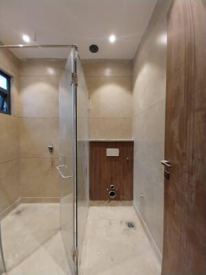 4 BHK Independent Builder Floor in Punjabi Bagh West, Delhi
