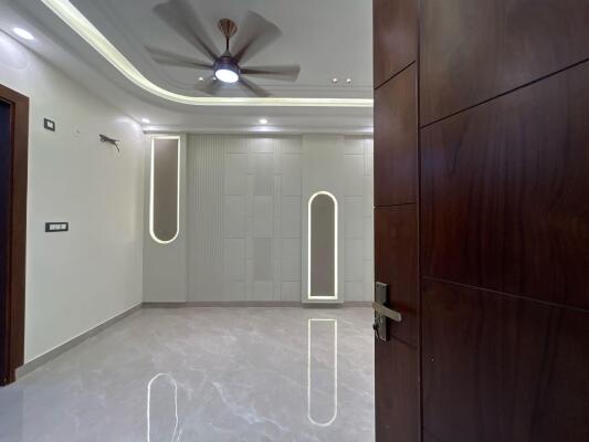 4 BHK Independent Builder Floor in Niti Khand 2, Ghaziabad