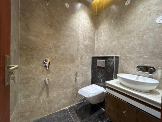 4 BHK Independent Builder Floor in Niti Khand 1, Ghaziabad