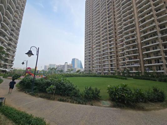 3 BHK Flat in Sector 4, Greater Noida West