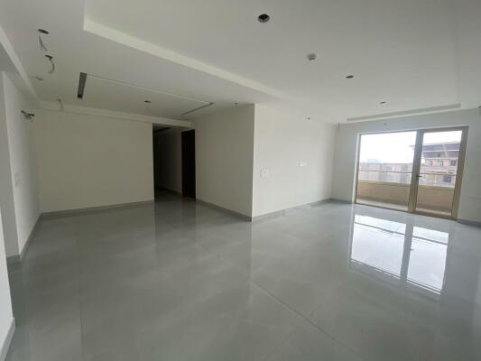 4 BHK Flat in Ramprastha Greens, Ghaziabad