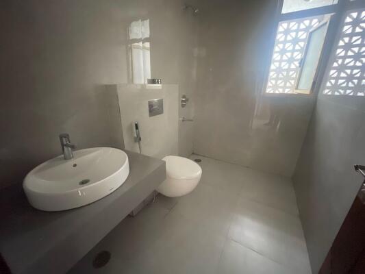 4 BHK Flat in Ramprastha Greens, Ghaziabad