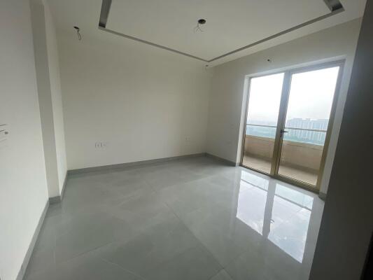 4 BHK Flat in Ramprastha Greens, Ghaziabad