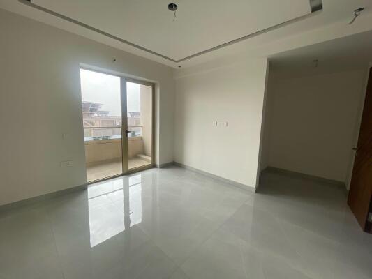 4 BHK Flat in Ramprastha Greens, Ghaziabad