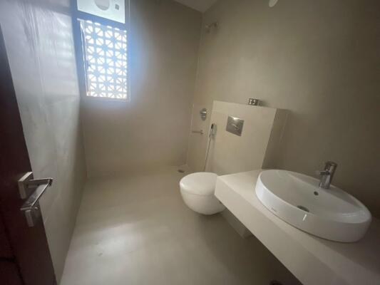4 BHK Flat in Ramprastha Greens, Ghaziabad