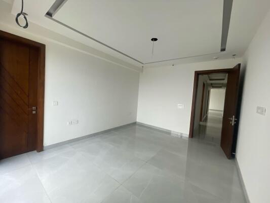 4 BHK Flat in Ramprastha Greens, Ghaziabad