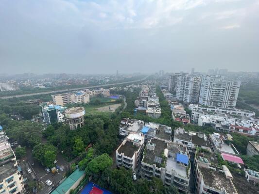4 BHK Flat in Ramprastha Greens, Ghaziabad