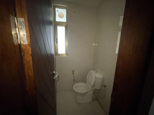 4 BHK Flat in Ramprastha Greens, Ghaziabad