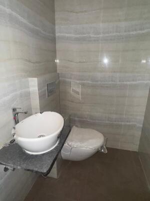 2 BHK Flat in Santacruz East, Mumbai