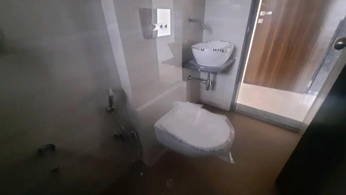 2 BHK Flat in Santacruz East, Mumbai