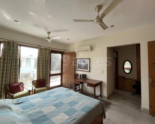5 Bedroom House in Sector 27 Chandigarh