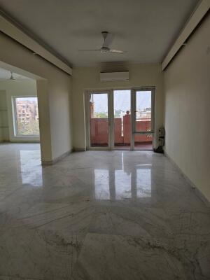 4 BHK Flat in MG Road, Gurgaon