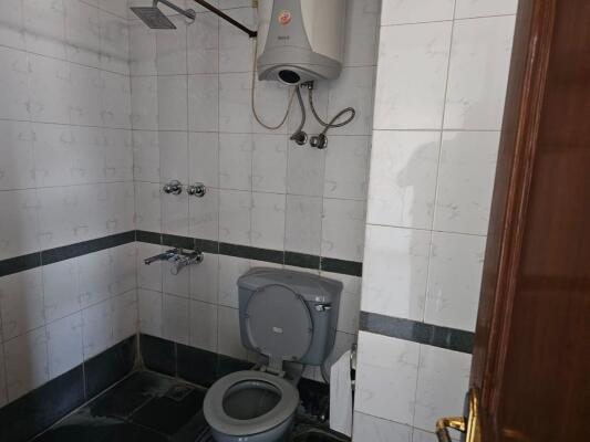 4 BHK Flat in MG Road, Gurgaon