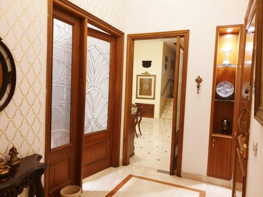 4 BHK Independent Builder Floor in Sarvodaya Enclave, Delhi