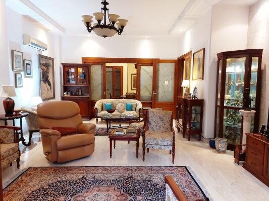 4 BHK Independent Builder Floor in Sarvodaya Enclave, Delhi