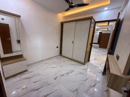 3 BHK Independent Builder Floor in Sector 73, Noida