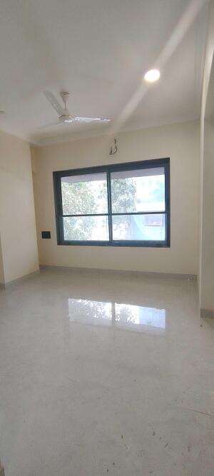 2 BHK Flat in Khar West, Mumbai