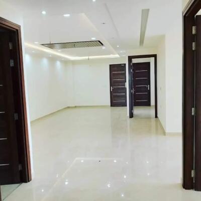 5 BHK Flat in Pholriwal, Jalandhar