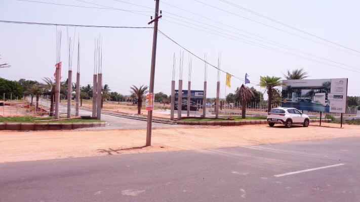 Residential land / Plot in Bangalore Highway, Hyderabad
