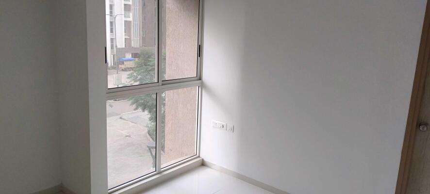 2 BHK Flat in Anjurdive, Thane