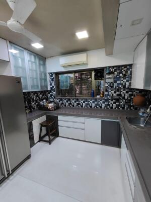 3 BHK Flat in Mulund East, Mumbai