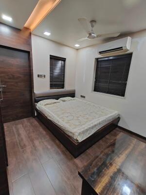 3 BHK Flat in Mulund East, Mumbai