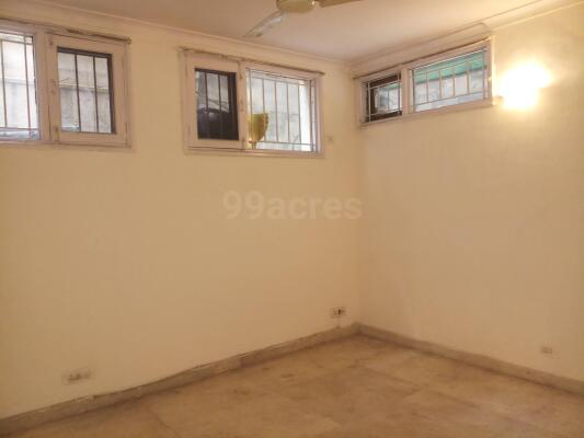 4 BHK Independent Builder Floor in Anand Lok, Delhi